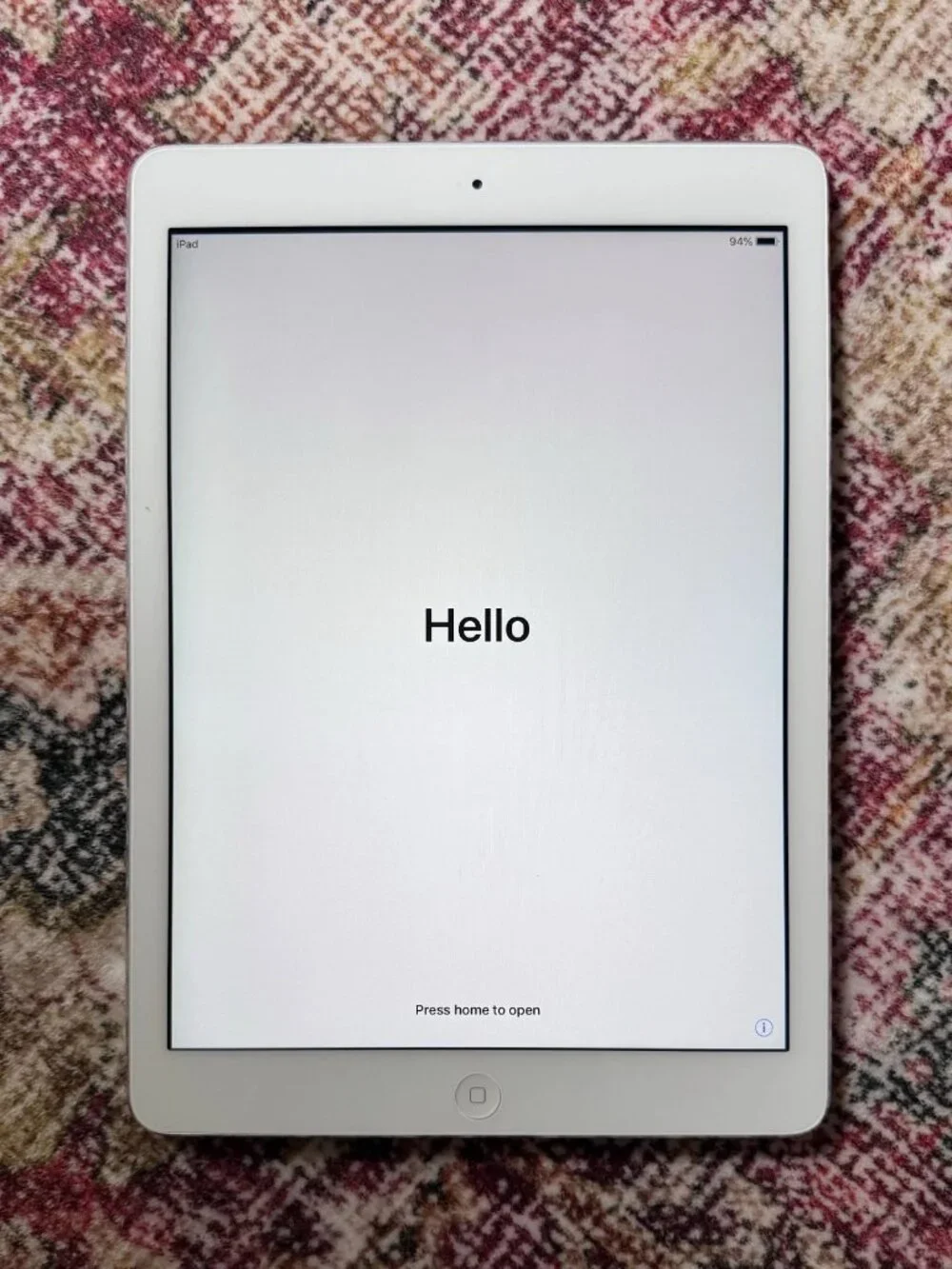USED - GREAT CONDITION iPad Air (1st Generation), 32GB, Silver, Wi-Fi only